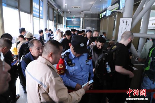 创惠优配 “黄金周”大客流来袭 铁路上海站预计发送旅客625万人次